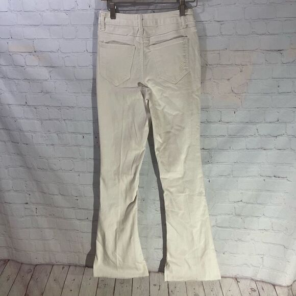 Matilda Jane Good Hart Azalea White Flare Leg Jeans NWT 2 - Picture 2 of 8